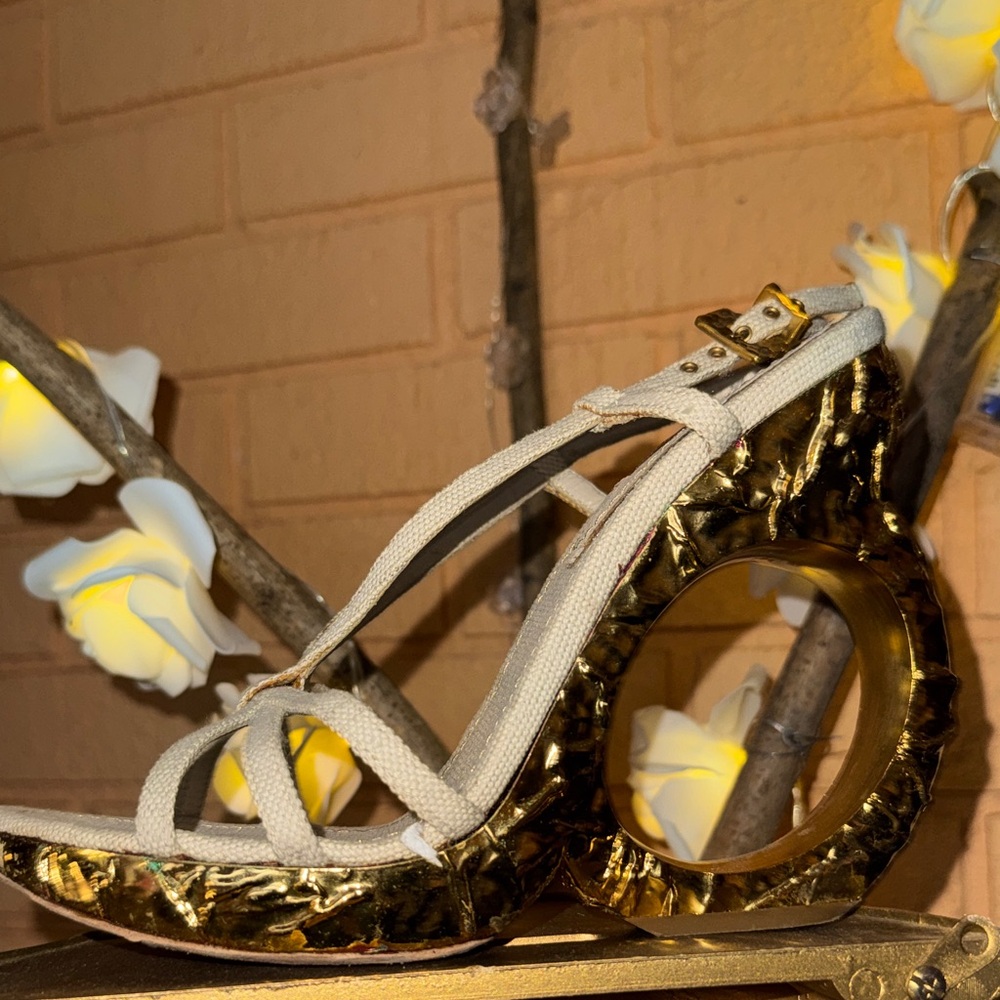 🌟Elegant Gold encrusted heel sandals - Picture 11 of 15